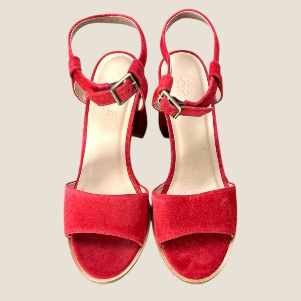 Able NWB Size 8.5 The Mary red suede block‎ heel strap sandals